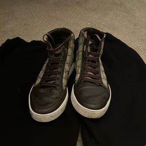 Gucci shoes size 7.5 brown